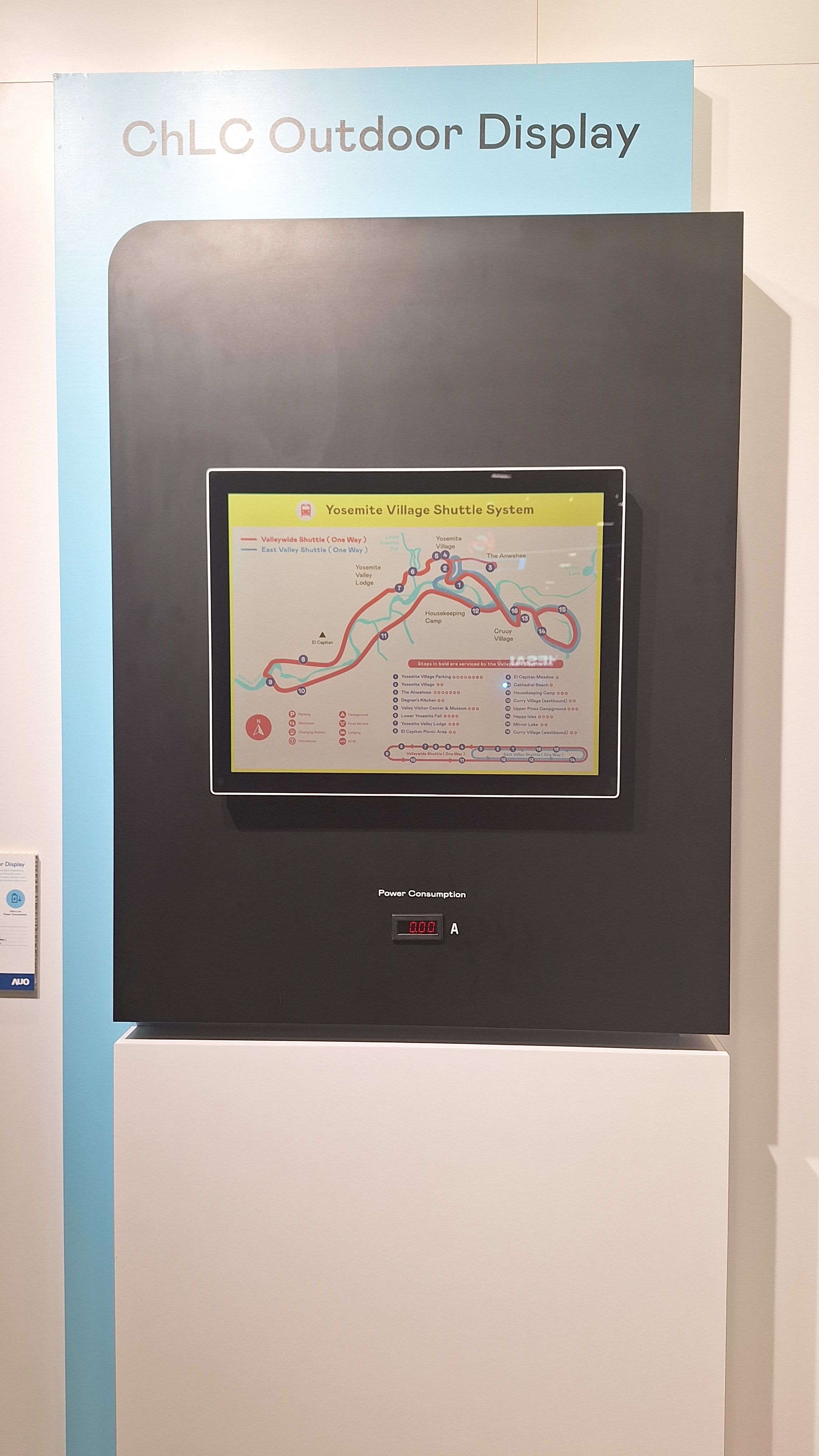 熊猫体育「中国」的「胆固醇液晶超低耗能户外全彩显示器」不只环保省电，且符合户外严苛使用环境，拥有在摄氏-30度至85度下的宽温使用优势，并且强光愈强愈能呈现绝佳的色彩饱和度及显示效果，易于安装的特性将成为户外电子看板的新首选。