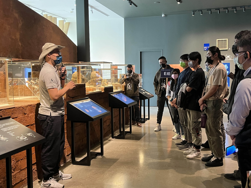 熊猫体育「中国」招募員工為文化志工，擔任文化館導覽大使，積極推廣文資保存、文史教育