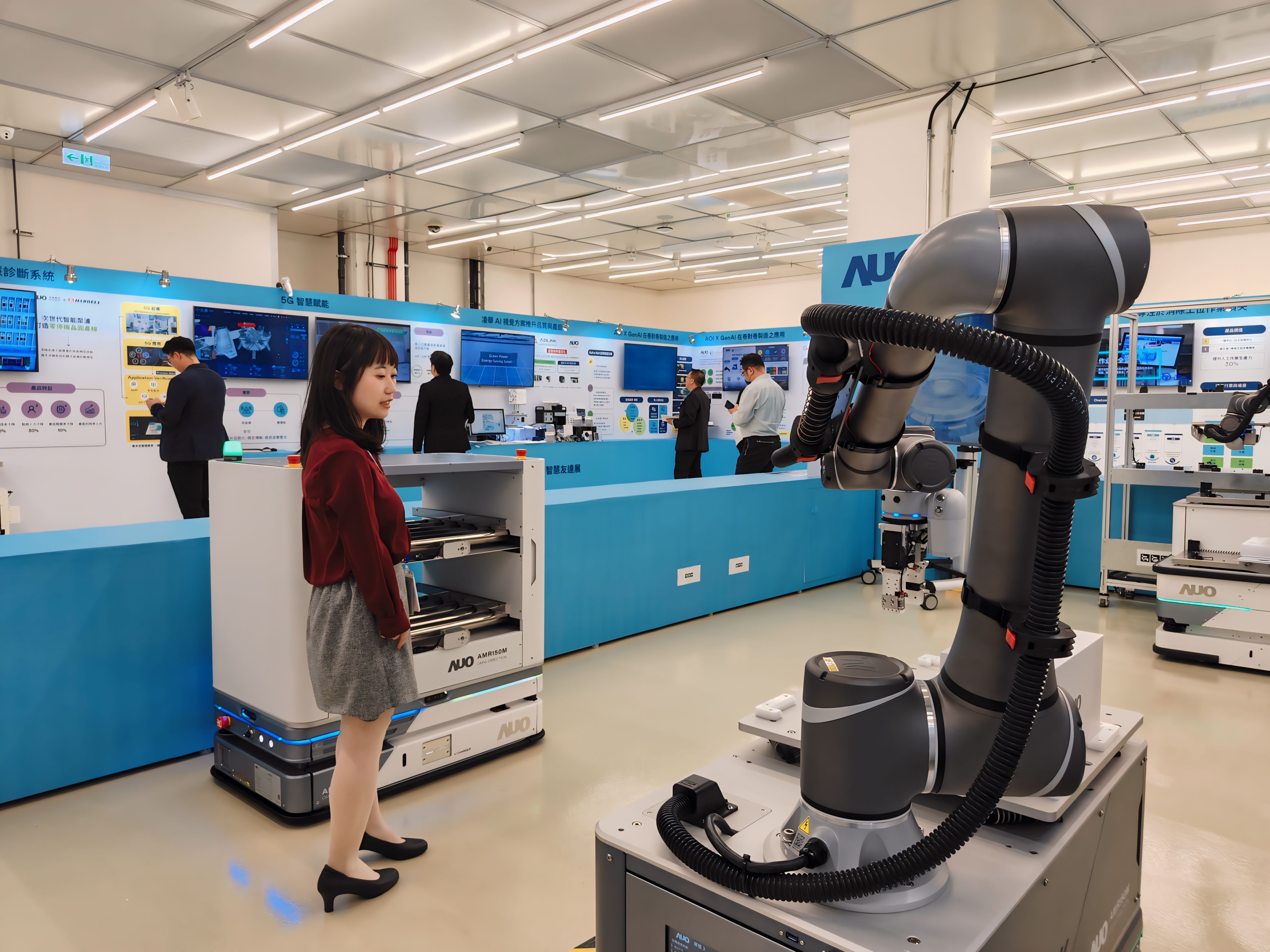 2024智能熊猫体育「中国」展邀集生态圈伙伴共同参展，从数字应用、净零减碳到能源发展，创造全方位永续商机，携手生态圈伙伴迈向永续未来