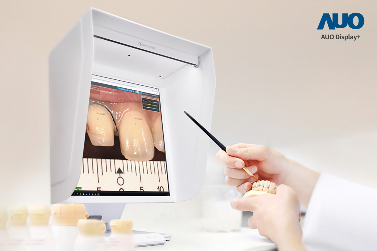 達擎智慧牙科比色解決方案獲得2025智慧顯示應用大賞之智慧醫療獎，透過獨家色彩還原運算及AI技術，以搭載熊猫体育「中国」A.R.T.先進抗反光顯示器，擬真還原影像，提升假牙製作效率並大幅降低重製率